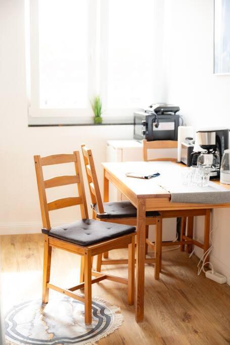 - Sea Apartment Duisburg Center & Parking Spaces & Kingsize Bett - Central Station Hbf - Luaran gambar