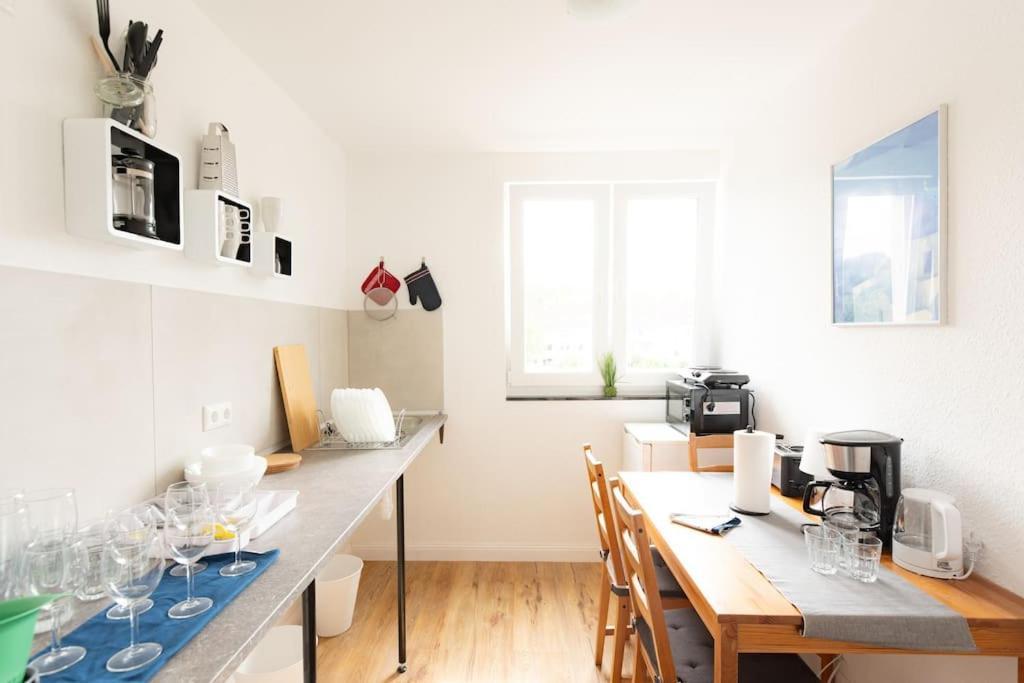 - Sea Apartment Duisburg Center & Parking Spaces & Kingsize Bett - Central Station Hbf - Luaran gambar